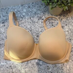 Essential Bodywear nude underwire bra New no tags size 38F or 38DDD